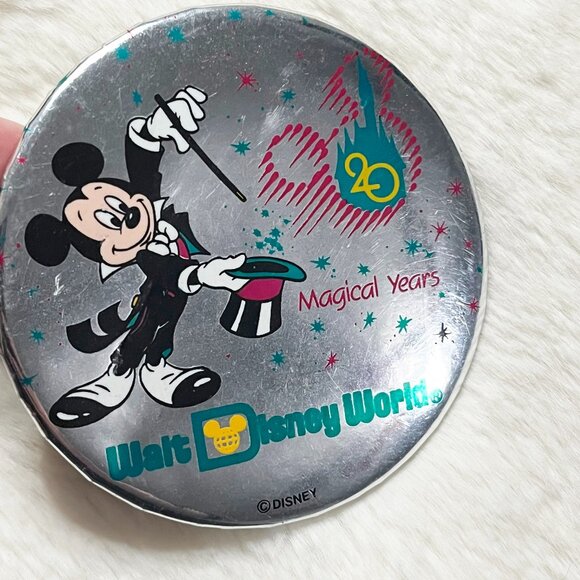 🔮 5/$25 Vintage Disney World 20 Magical Years Mickey Mouse Pin - Picture 2 of 3